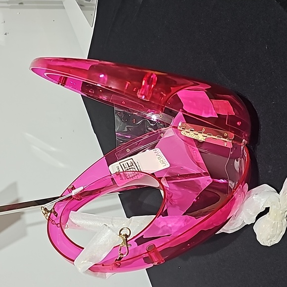 Purses - Picture 6 of 7